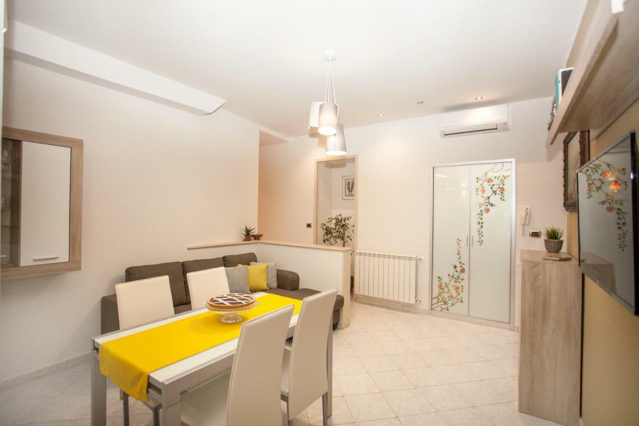 Casa Rosaria Lägenhet Taormina Exteriör bild